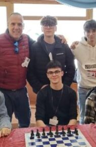 Immagine studenti ai campionati di scacchi